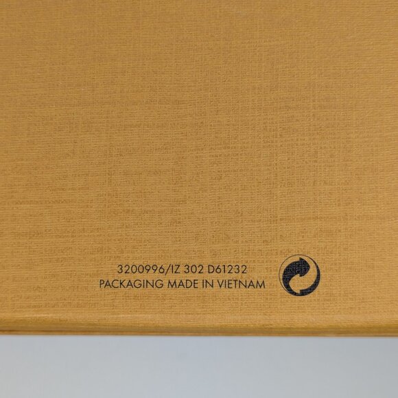 Authentic LOUIS VUITTON Empty Gift Box Magnetic Flap 10 x 4 x 4 Storage - Picture 4 of 9